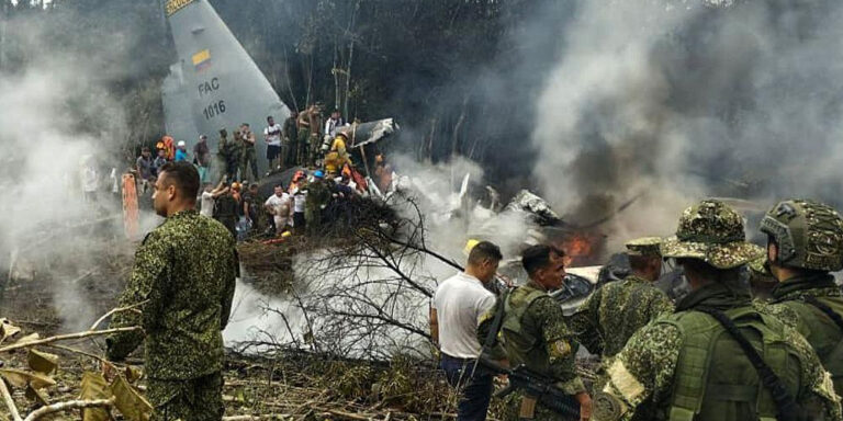 colambia-plane-crash-army